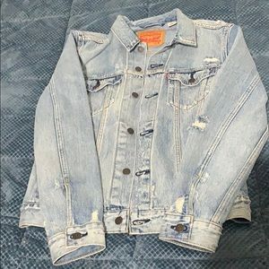 Levi’s Men's Denim Trucker Jacket